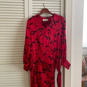 Albert nipon silk suit